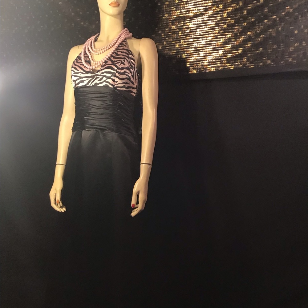 Pretty long black and pink dress with back out